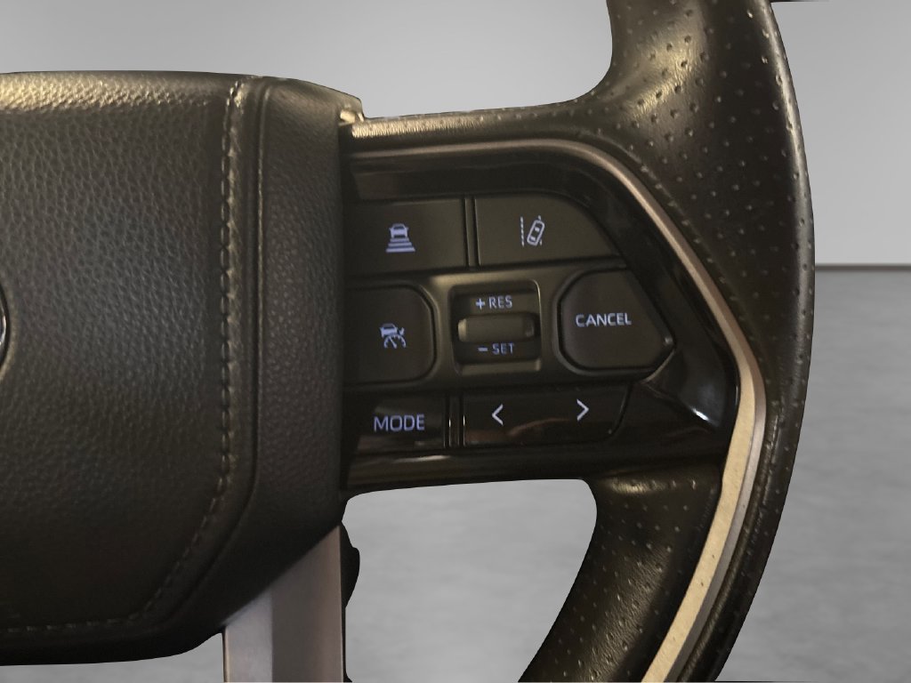 Used 2022 Toyota Tundra SR5 w/ SR5 Convenience Package AWD/4WD image 34