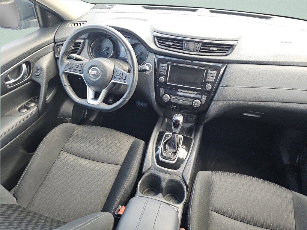Used 2018 Nissan Rogue SV AWD/4WD image 26