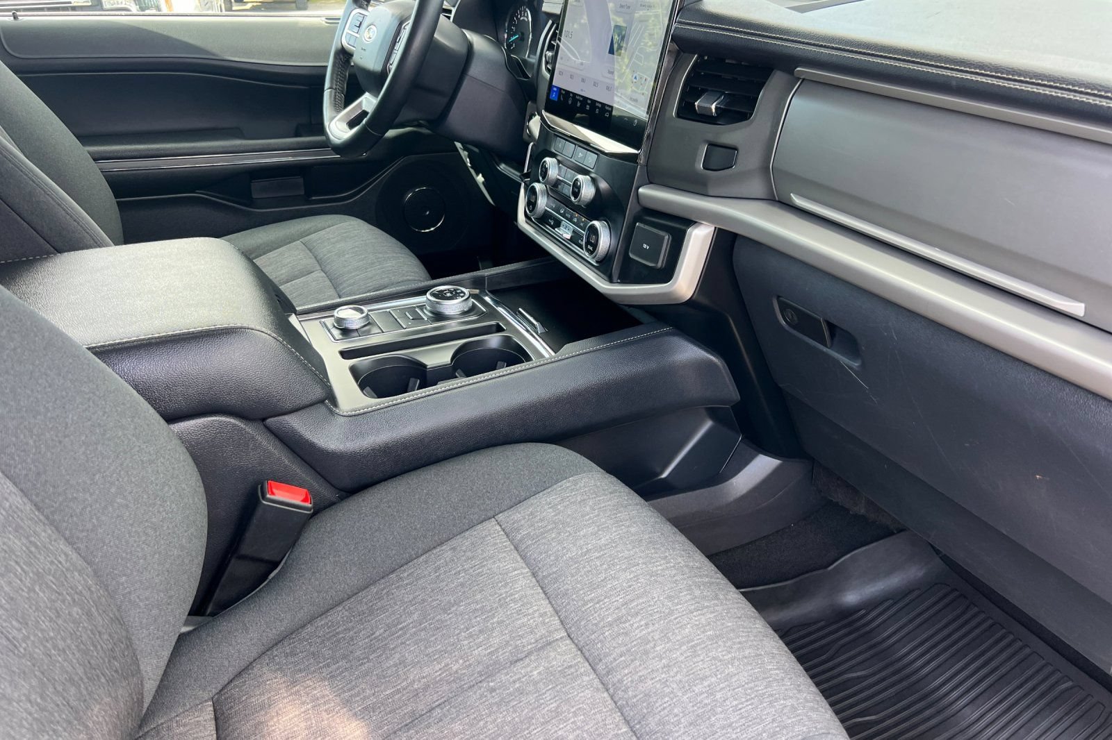 Certified 2024 Ford Expedition XLT AWD/4WD image 18