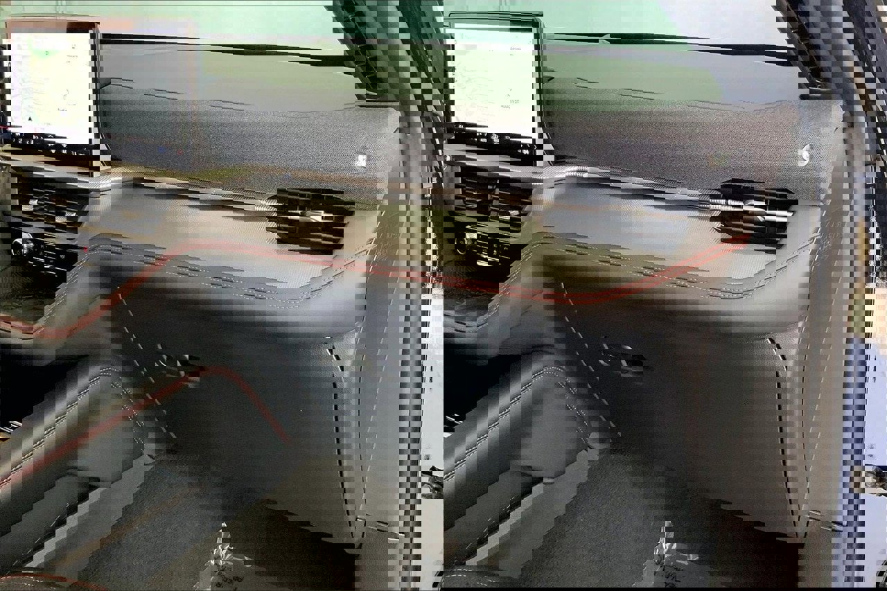 Certified 2025 Ford Explorer ST w/ Sun And Sound Package image 17