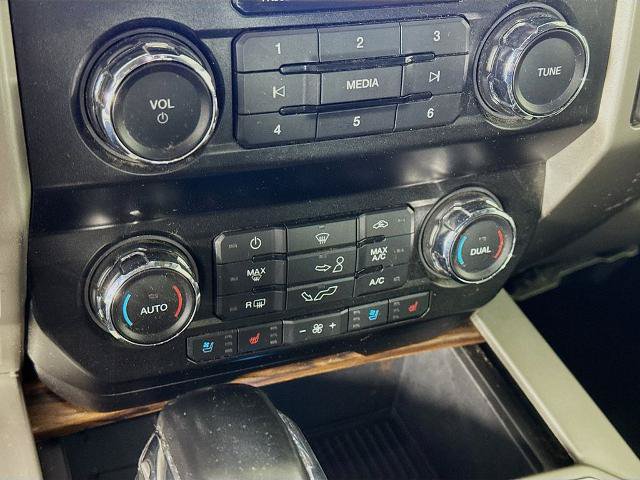 Certified 2019 Ford F150 Lariat w/ Trailer Tow Package AWD/4WD image 17