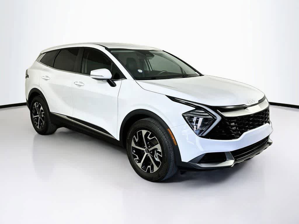 Used 2025 Kia Sportage EX FWD image 7