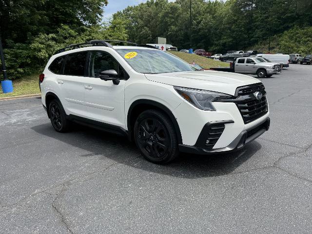 Used 2023 Subaru Ascent Onyx Edition Limited AWD/4WD image 3