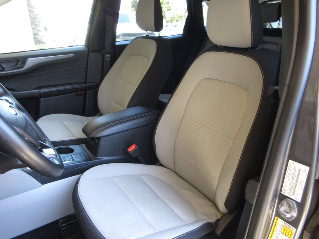 Certified 2024 Ford Escape Active FWD image 11