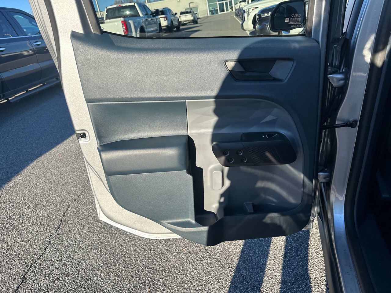 Certified 2024 Ford Maverick XLT w/ XLT Luxury Package image 23