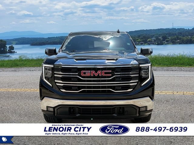 Used 2023 GMC Sierra 1500 SLT w/ SLT Premium Package AWD/4WD image 8