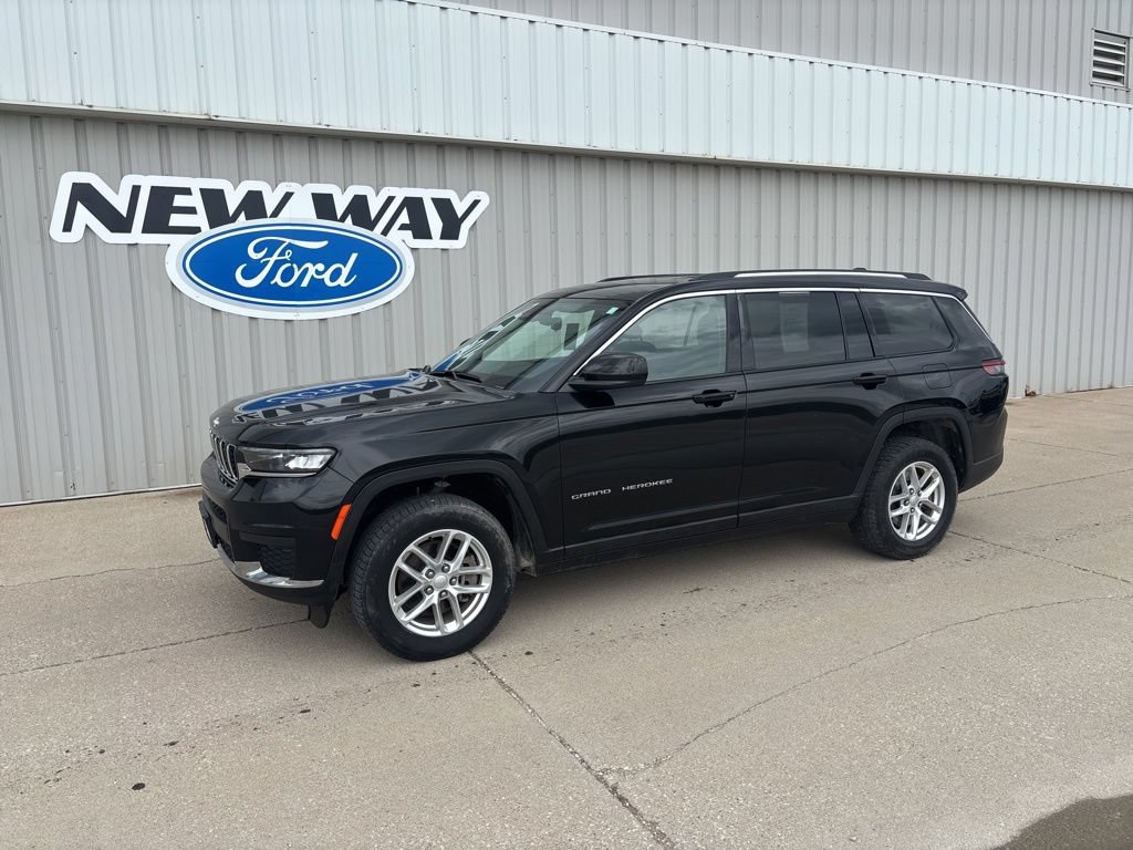 Used 2023 Jeep Grand Cherokee L Laredo AWD/4WD image 1