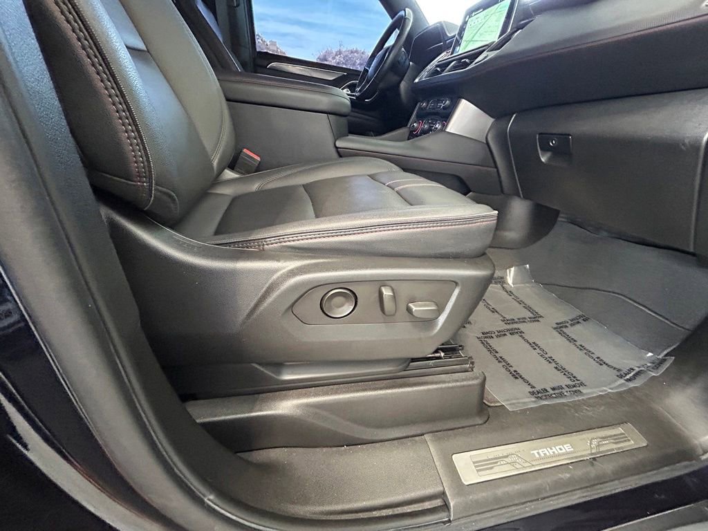 Used 2022 Chevrolet Tahoe RST w/ Sport Performance Package RWD image 25