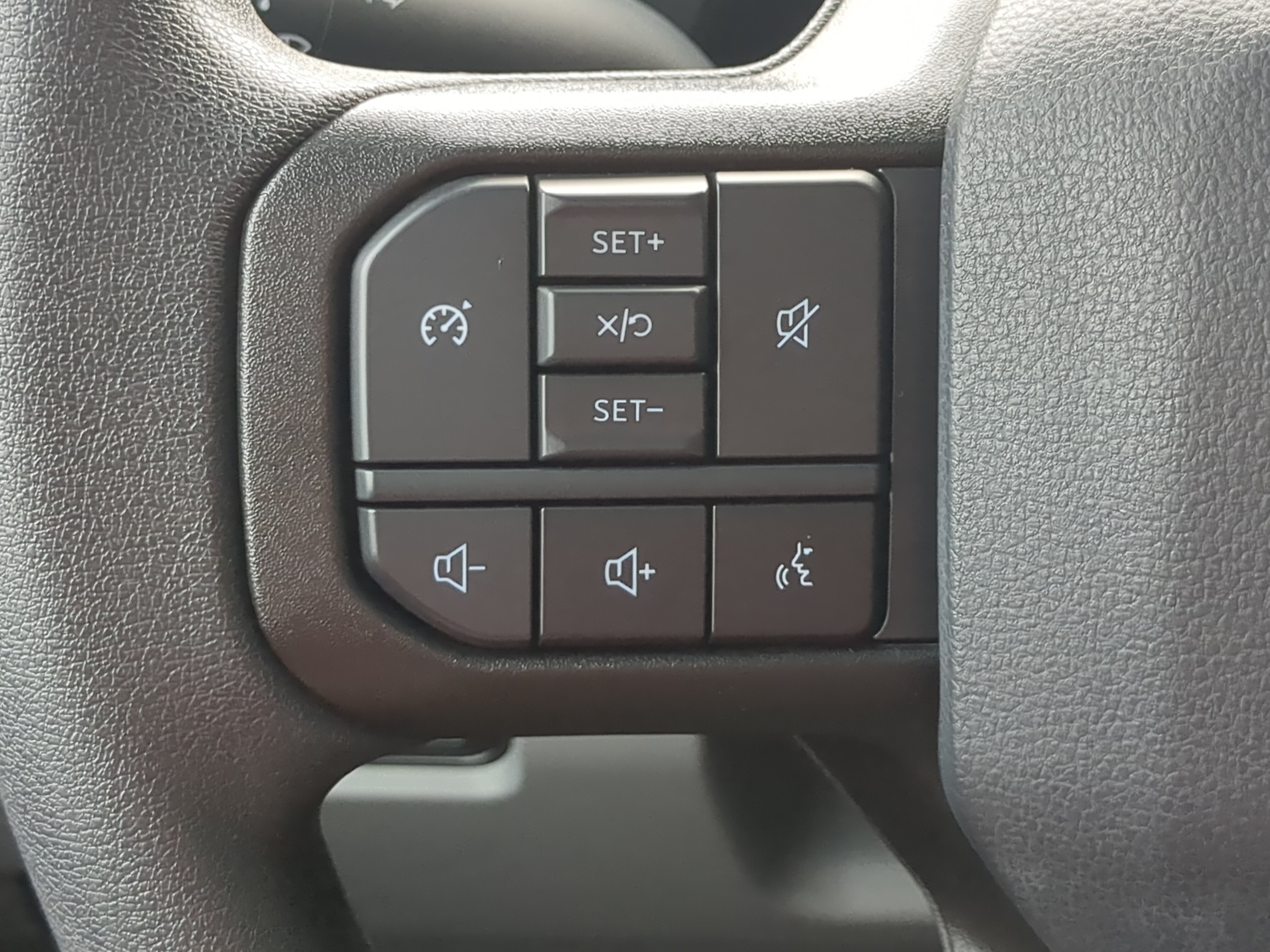 Certified 2023 Ford F350 XLT w/ XLT Premium Package AWD/4WD image 23
