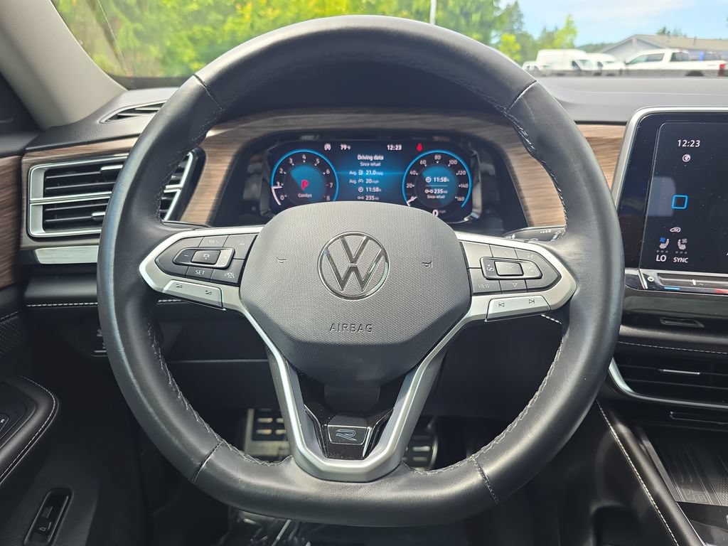 Used 2025 Volkswagen Atlas SEL Premium R-Line AWD/4WD image 20