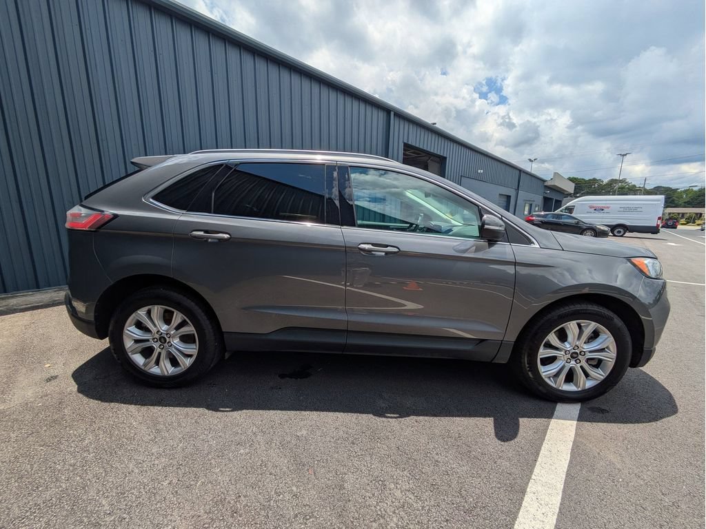 Certified 2024 Ford Edge Titanium AWD/4WD image 4