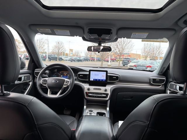 Certified 2023 Ford Explorer XLT w/ Equipment Group 202A image 18