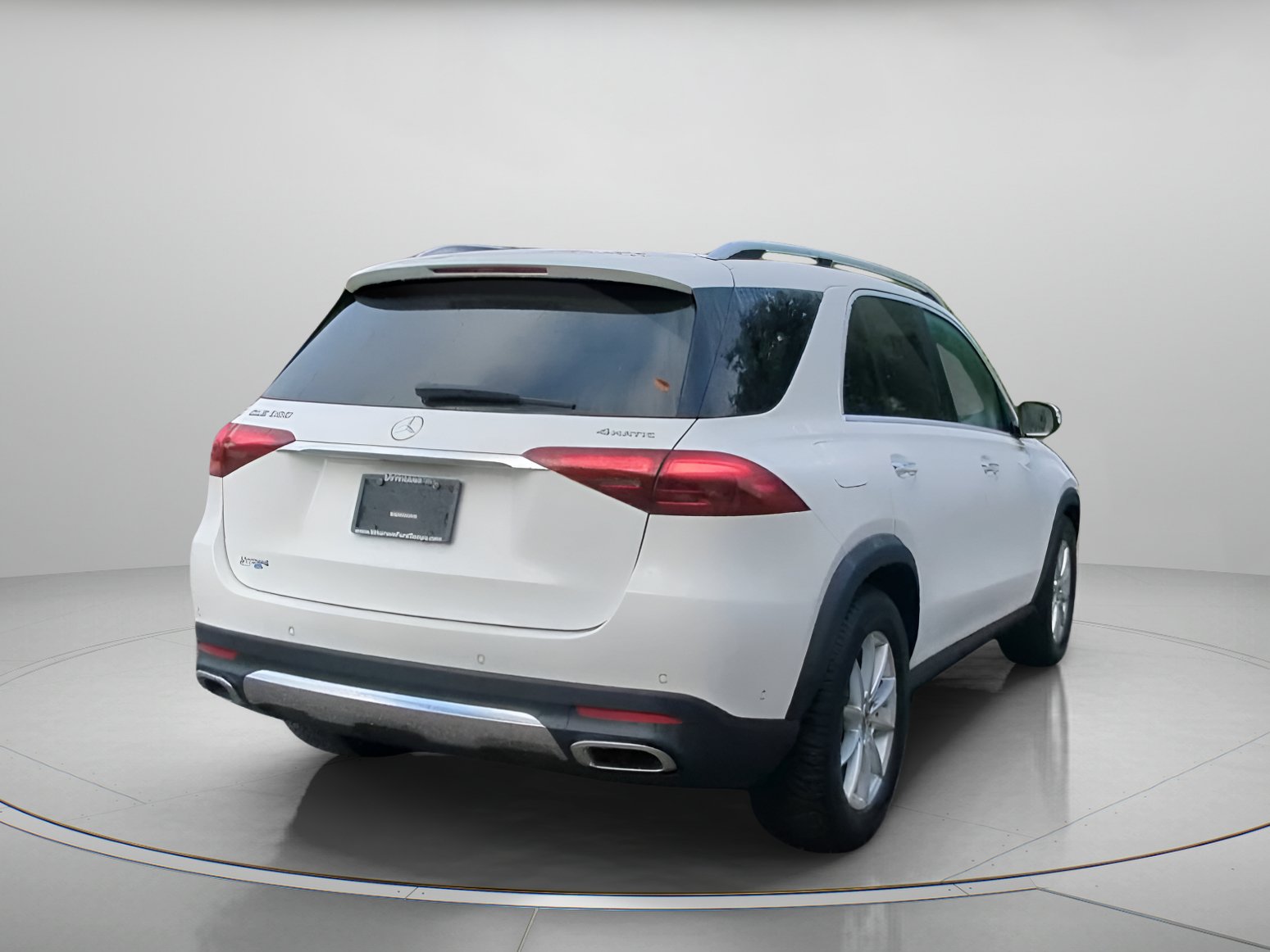 Used 2025 Mercedes-Benz GLE 350 4MATIC w/ Driver Assistance Package image 26