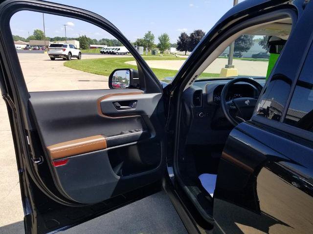 Certified 2021 Ford Bronco Sport Outer Banks w/ Outer Banks Package AWD/4WD image 11