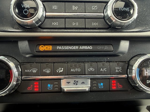 Certified 2022 Ford F250 Lariat w/ Lariat Ultimate Package AWD/4WD image 30