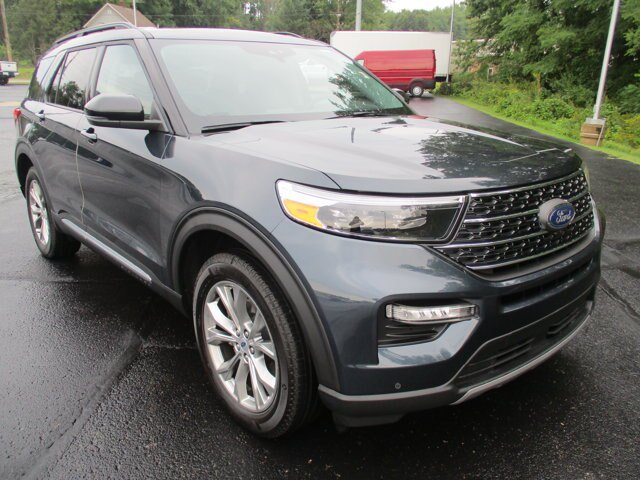 Certified 2023 Ford Explorer XLT w/ Equipment Group 202A AWD/4WD image 3