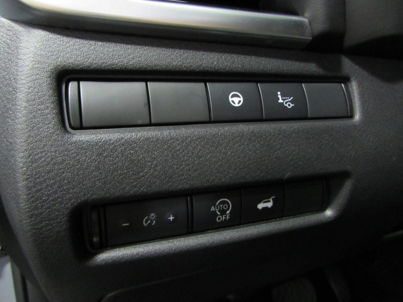 Used 2025 Nissan Rogue SL w/ Tech Package AWD/4WD image 23