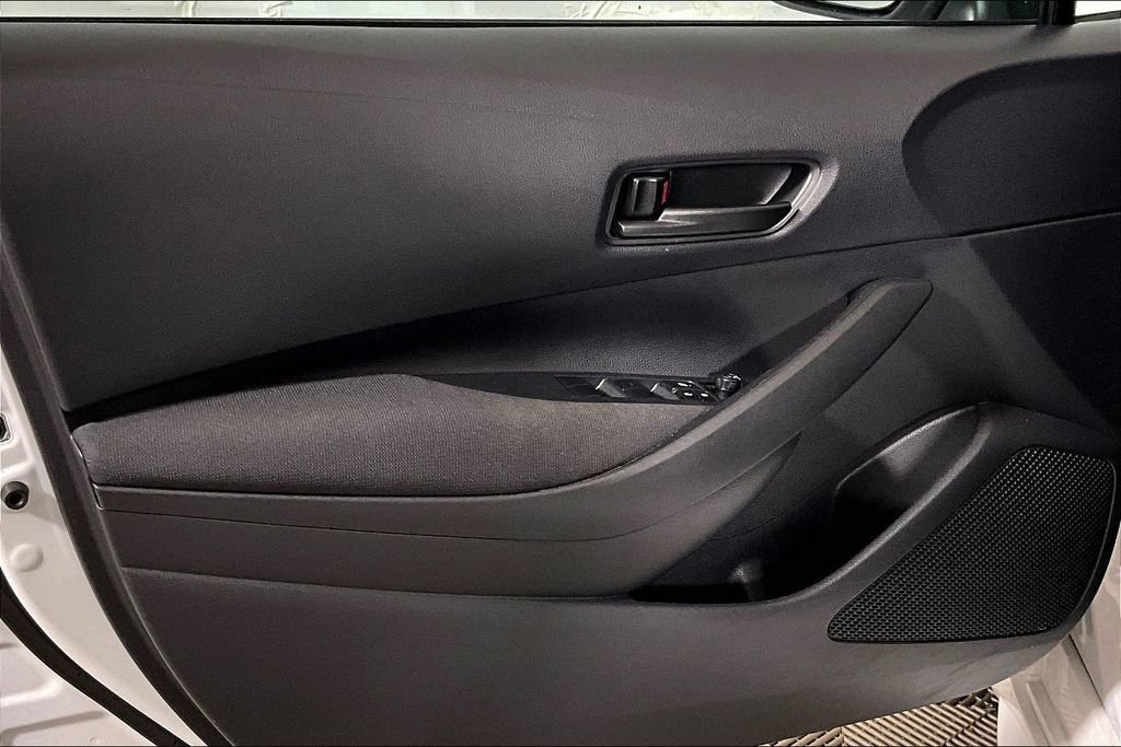 Used 2026 Toyota Corolla LE FWD image 18