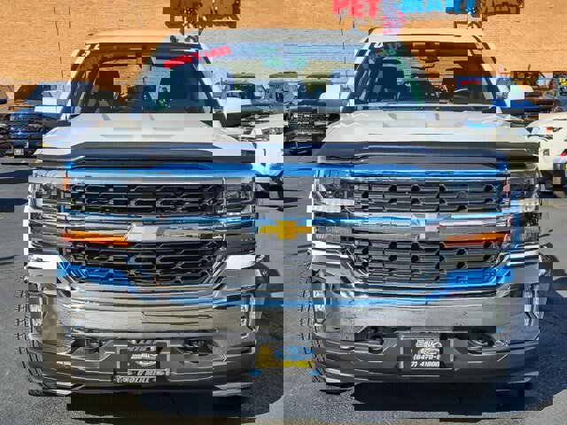 Used 2018 Chevrolet Silverado 1500 LT w/ All Star Edition image 5