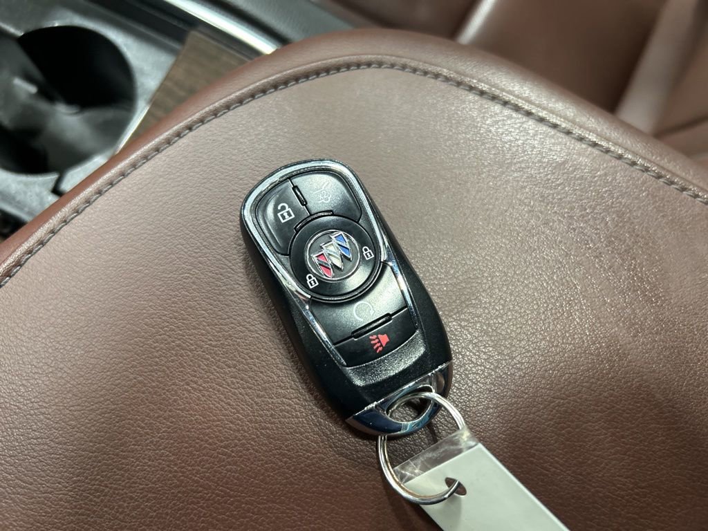 Used 2021 Buick Enclave Avenir w/ Avenir Technology Package image 27