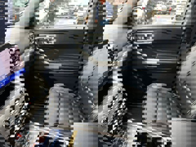 Certified 2022 Ford Explorer XLT w/ Equipment Group 202A image 22