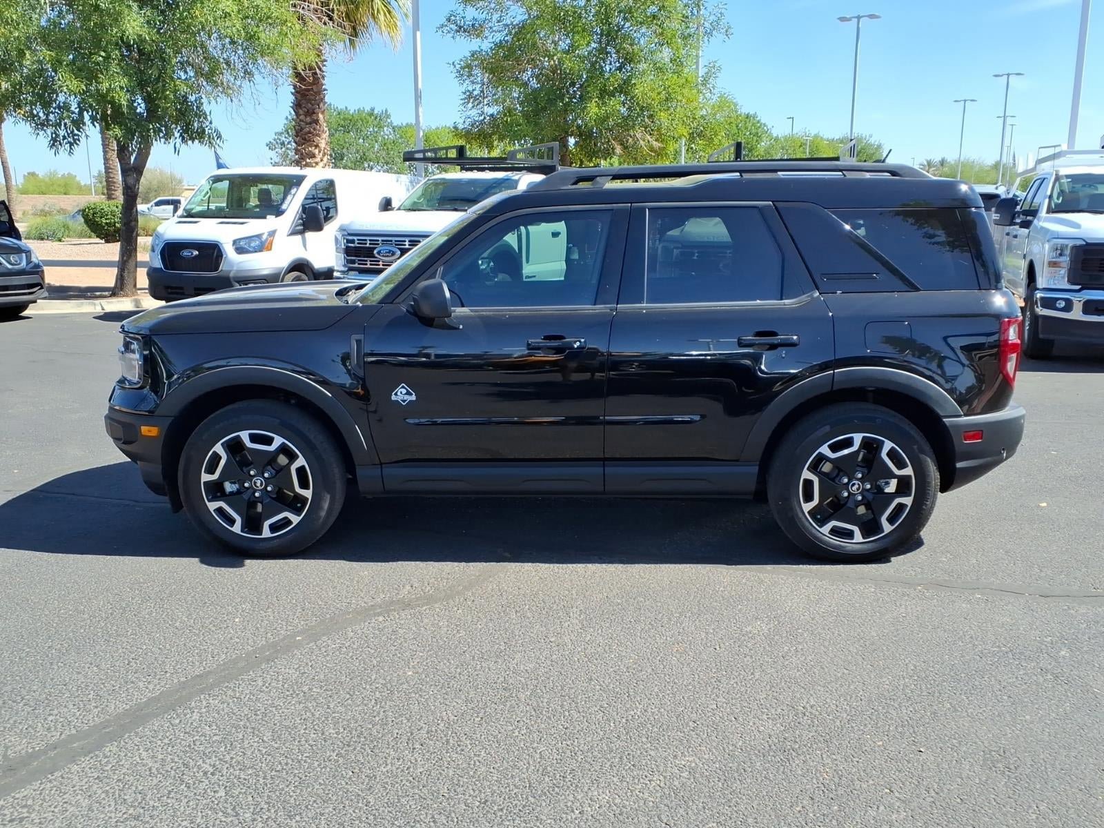 Certified 2023 Ford Bronco Sport Outer Banks w/ Tech Package AWD/4WD image 2