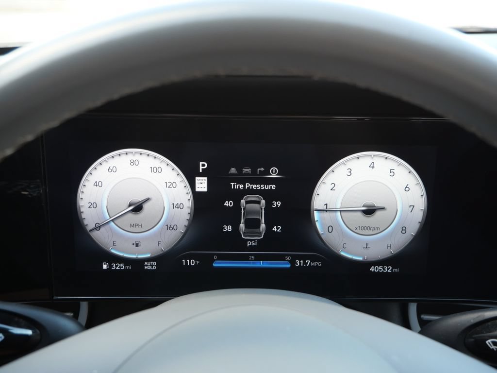 Used 2025 Hyundai Elantra SEL FWD image 19