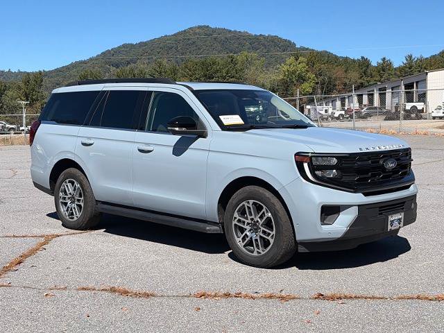 Certified 2025 Ford Expedition Active AWD/4WD image 1