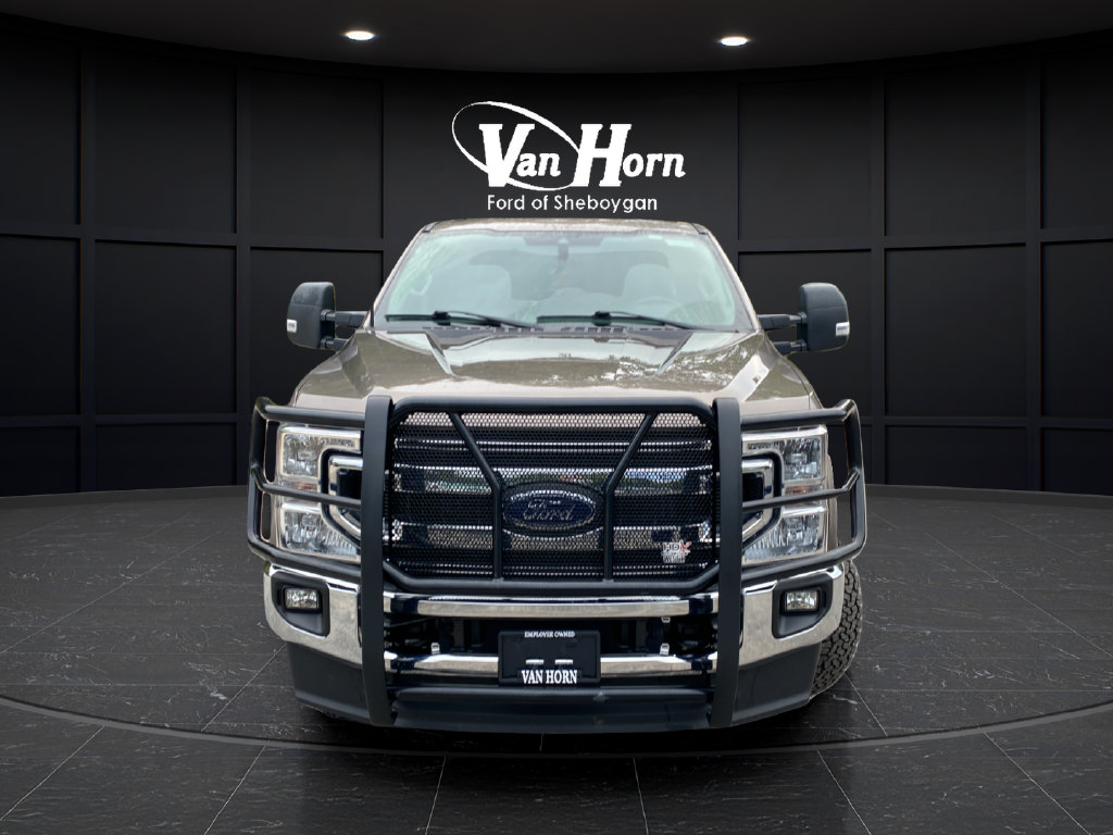 Certified 2022 Ford F250 XLT w/ XLT Value Package AWD/4WD image 2