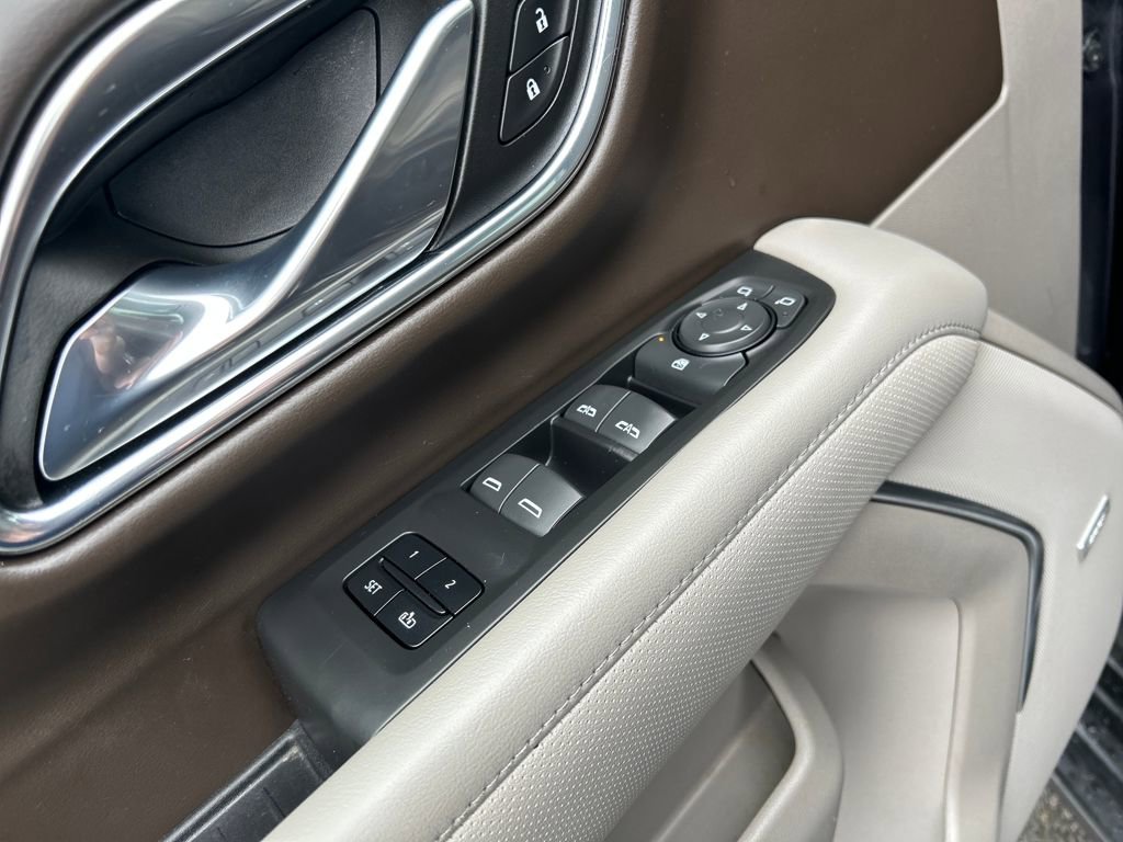 Used 2023 GMC Yukon XL SLT image 30