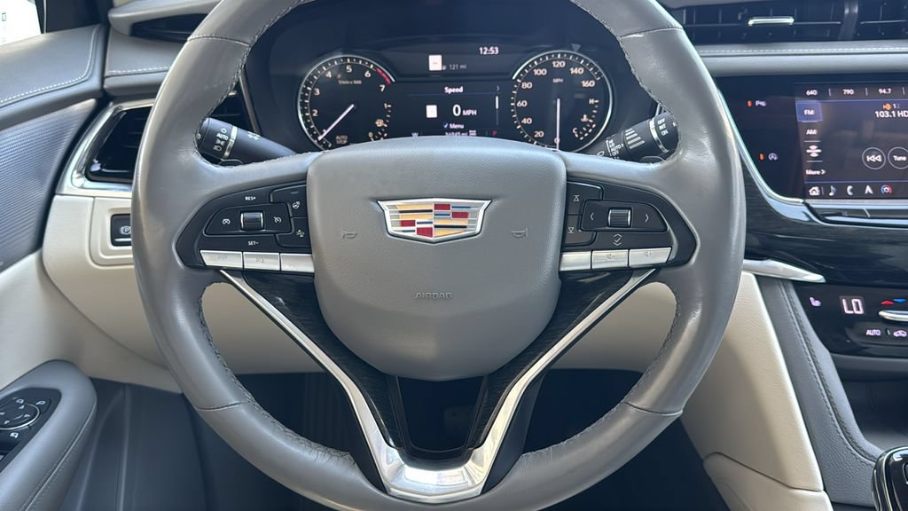 Used 2020 Cadillac XT6 Premium Luxury AWD/4WD image 11