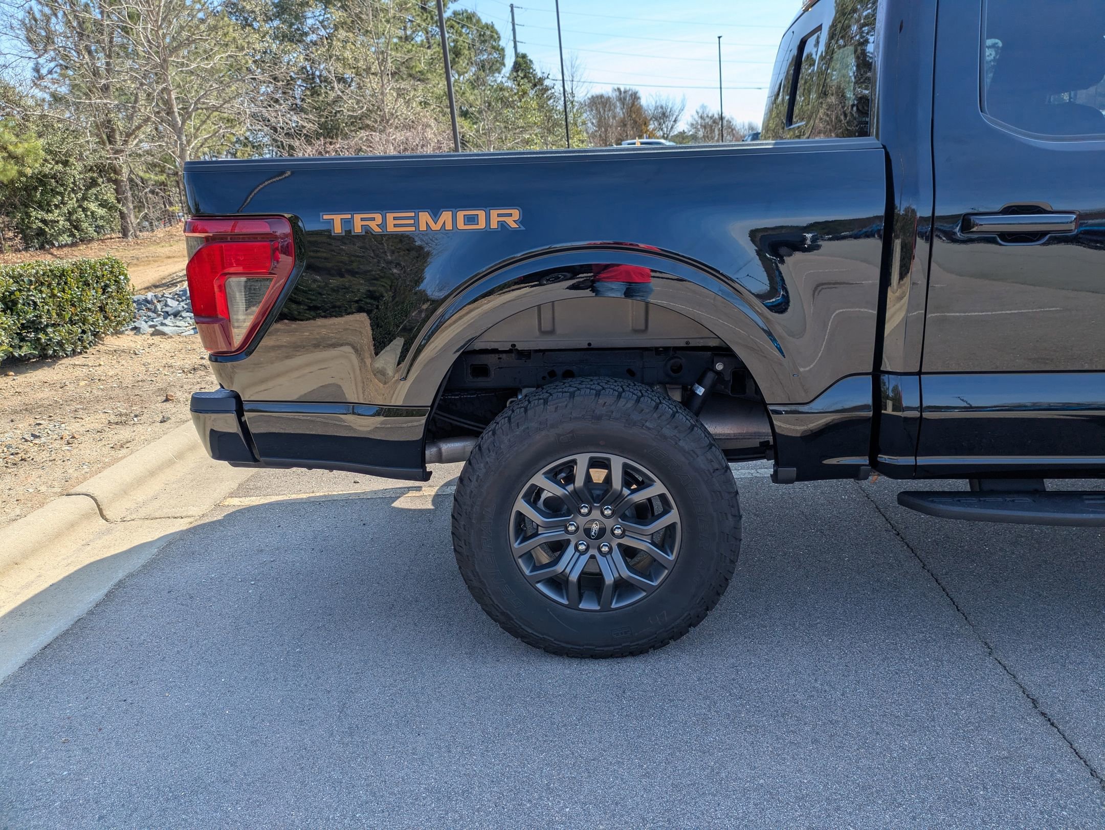 Certified 2025 Ford F150 Tremor w/ Bed Utility Package image 7