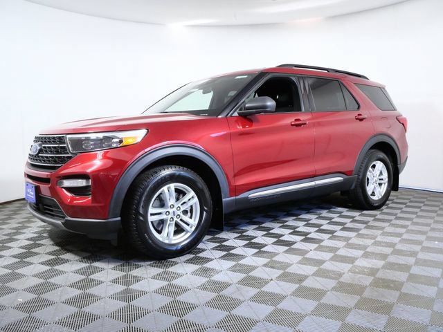 Certified 2020 Ford Explorer XLT w/ Equipment Group 202A AWD/4WD image 5