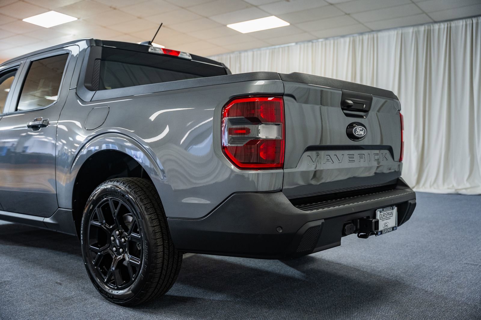 Certified 2026 Ford Maverick Lariat w/ Black Appearance Package image 6