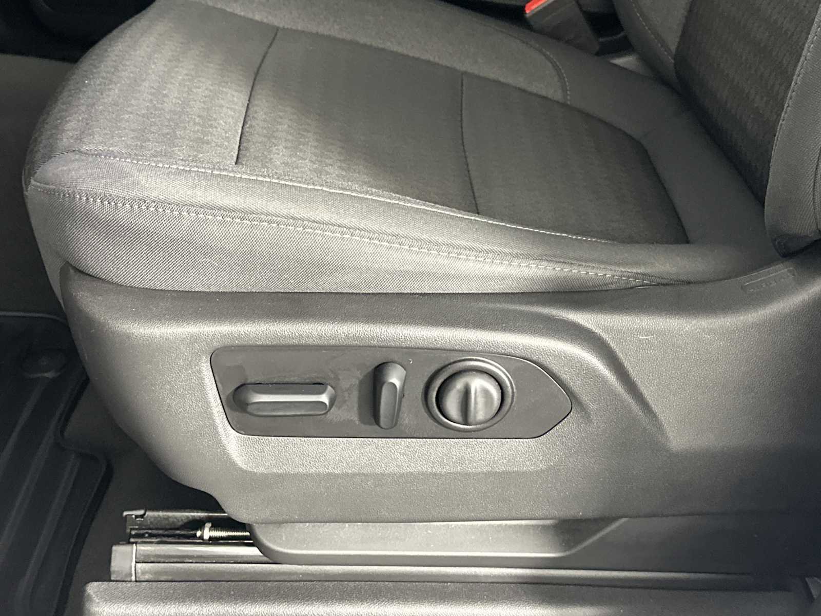 Used 2021 Chevrolet Silverado 1500 RST w/ Z71 Off-Road Package image 8