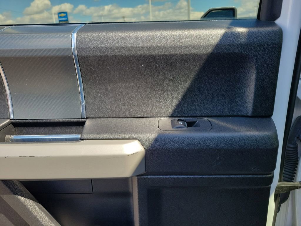 Certified 2019 Ford F150 Lariat w/ Equipment Group 502A Luxury image 15