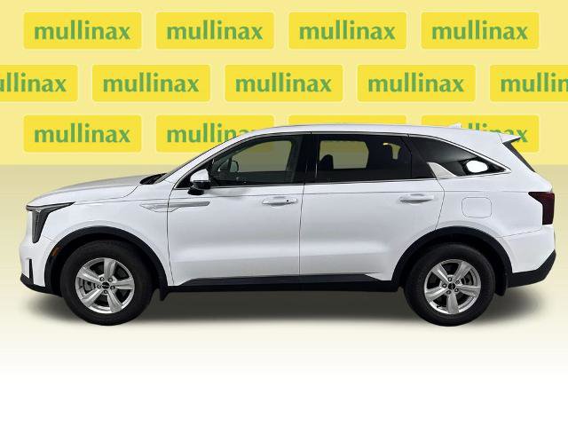 Used 2024 Kia Sorento LX FWD image 12