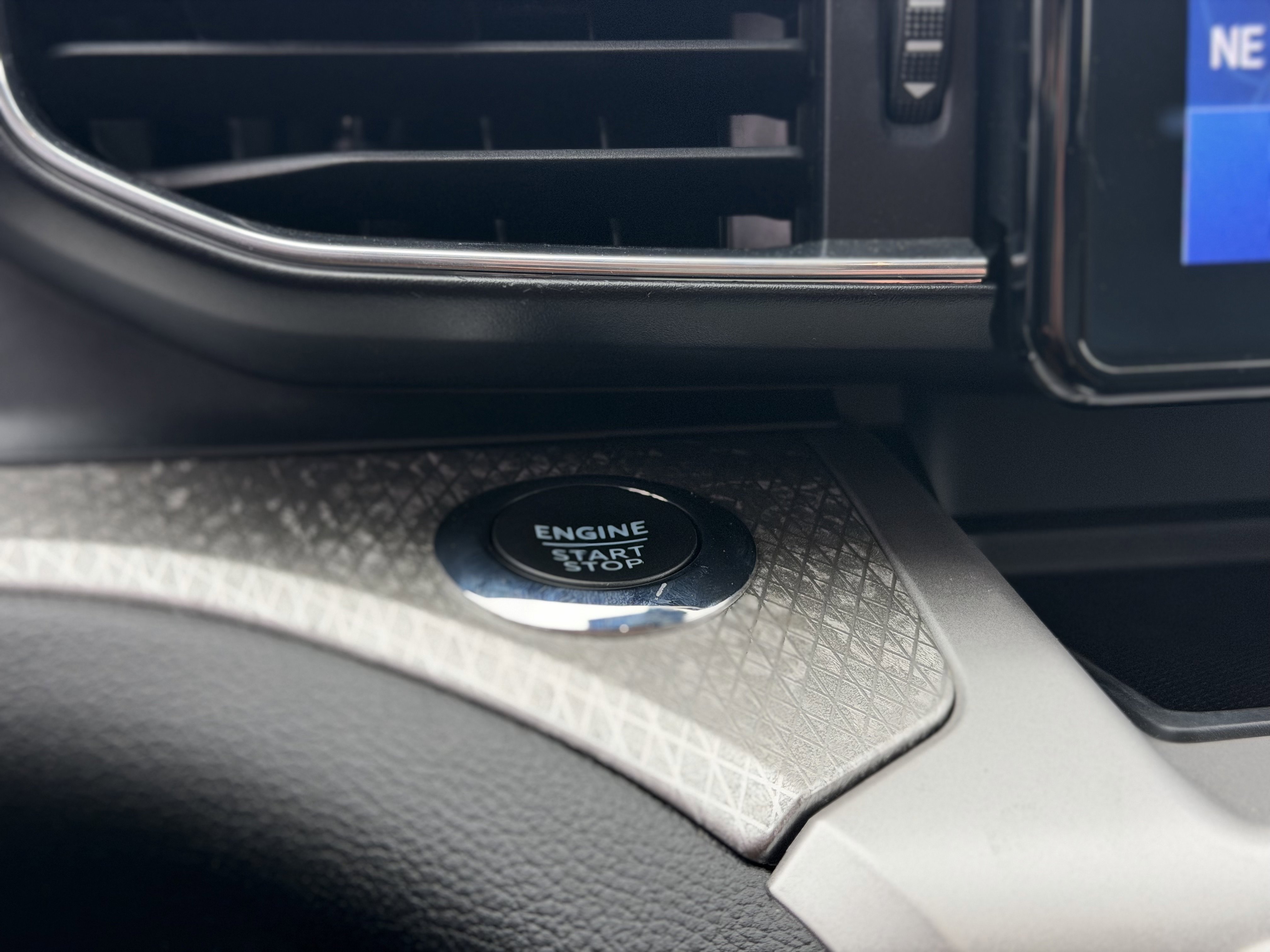 Certified 2022 Ford Explorer Timberline image 19