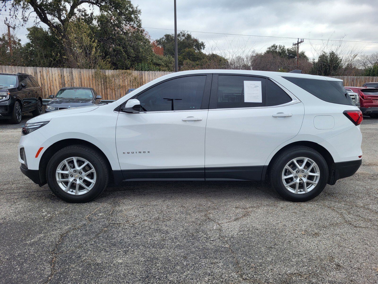 Used 2023 Chevrolet Equinox LT w/ LPO, Floor Liner Package image 6