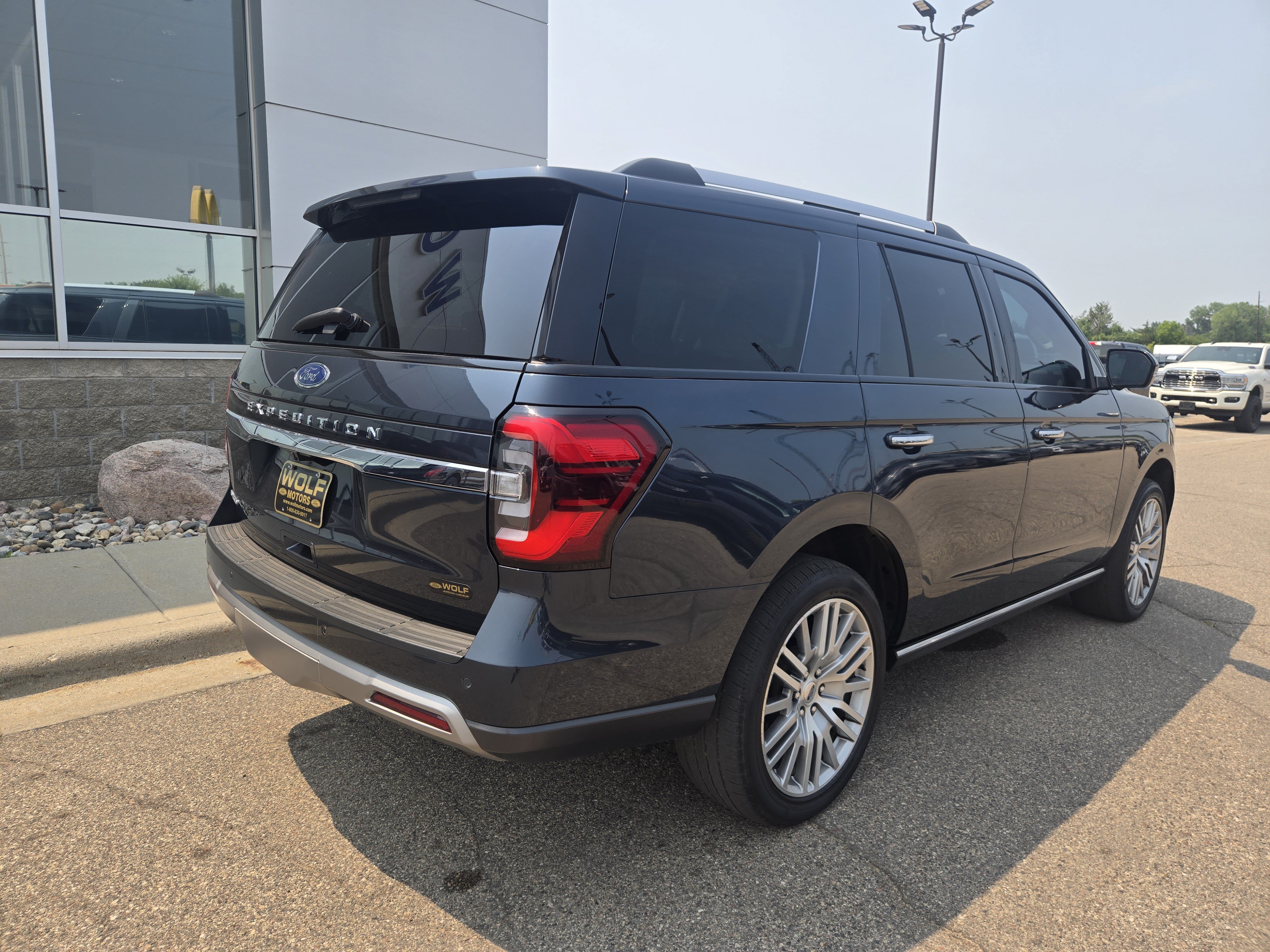 Certified 2022 Ford Expedition Limited AWD/4WD image 19