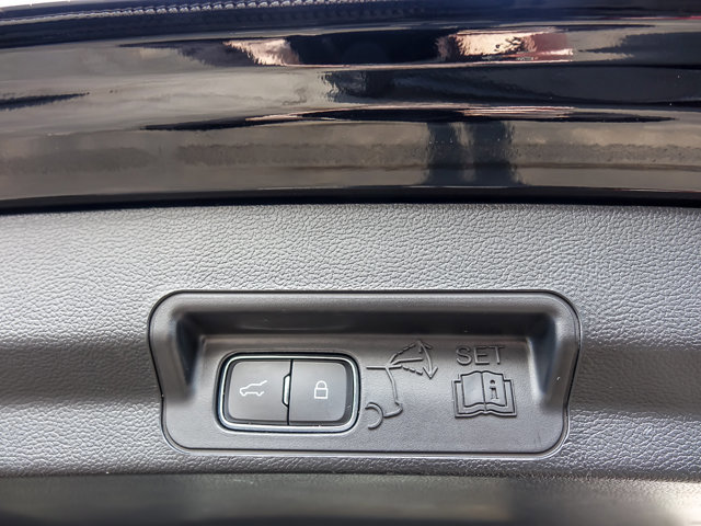 Certified 2023 Ford Explorer ST-Line w/ Class IV Trailer Tow Package image 26