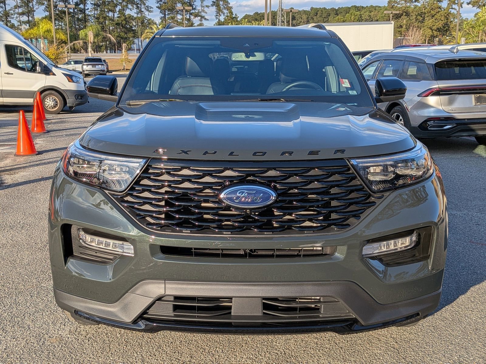 Certified 2023 Ford Explorer ST-Line w/ Class IV Trailer Tow Package image 9