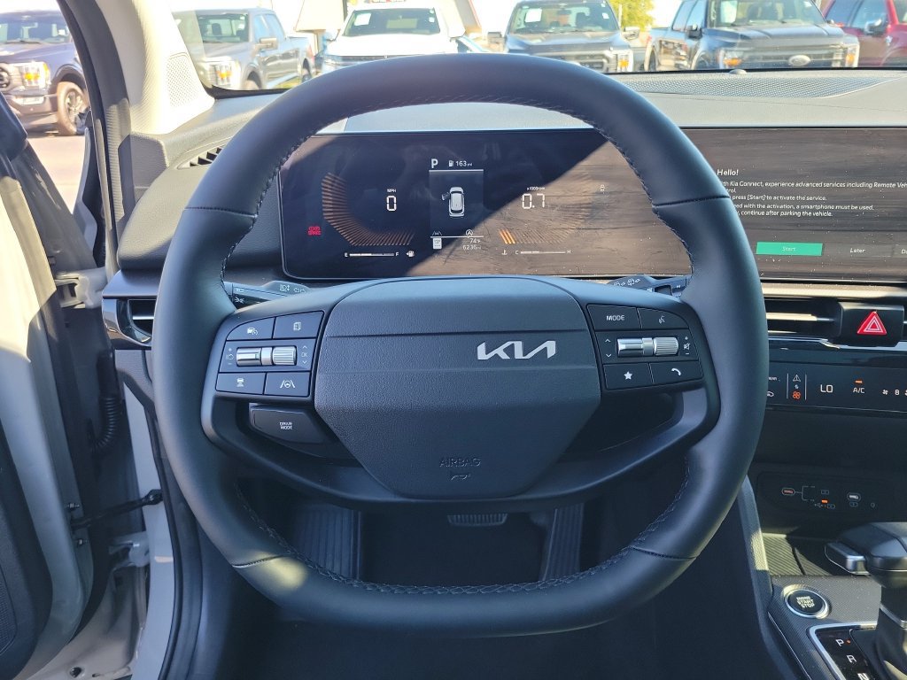 Used 2026 Kia Sportage EX w/ EX Panorama Roof Package FWD image 25