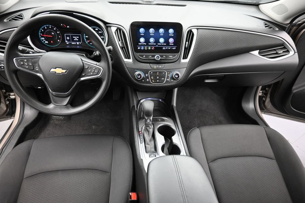 Used 2025 Chevrolet Malibu LT FWD image 16