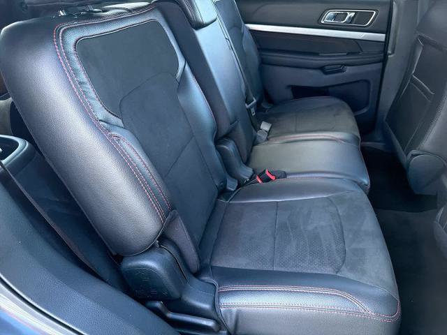 Certified 2018 Ford Explorer XLT w/ Equipment Group 202A AWD/4WD image 22