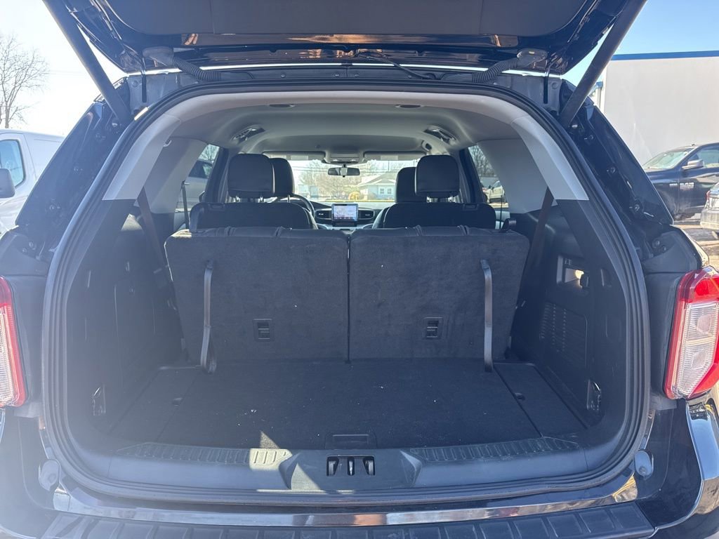 Certified 2022 Ford Explorer XLT w/ Equipment Group 202A image 49