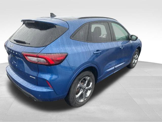 Certified 2023 Ford Escape ST-Line w/ Tech Pack #1 AWD/4WD image 7