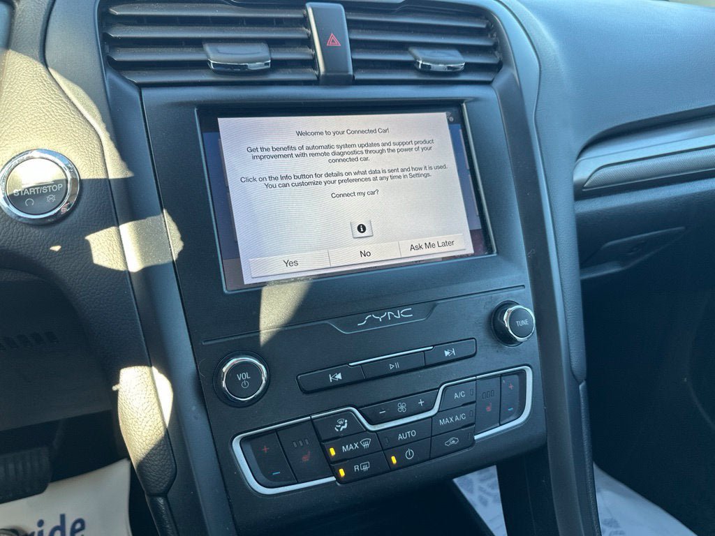 Certified 2019 Ford Fusion SE FWD image 18