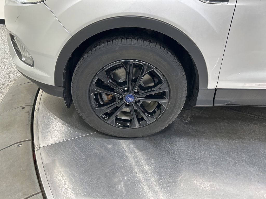Certified 2017 Ford Escape SE w/ Equipment Group 201A AWD/4WD image 26