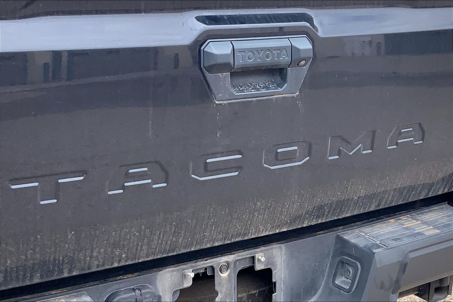 Used 2025 Toyota Tacoma SR RWD image 10